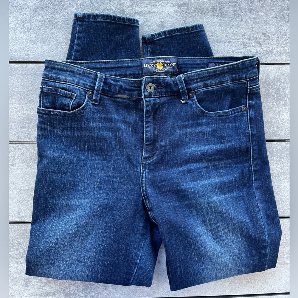 Lucky Brand Jeans Women's Size 10/30 AVA Legging Medium Wash Mid Rise Blue